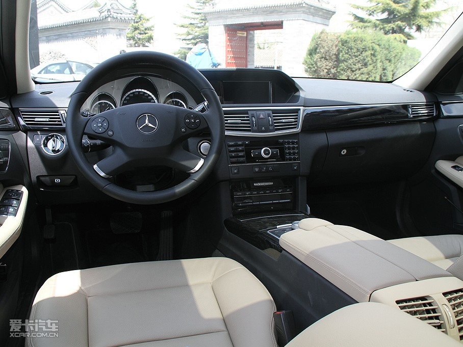 2010YE E 300L rа