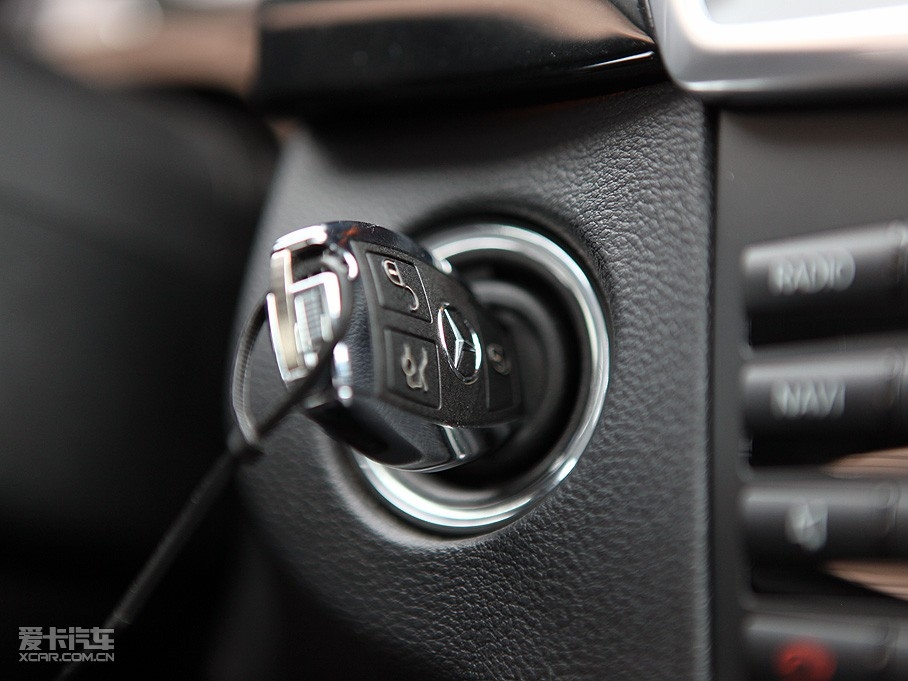 2010YE E 300L rа