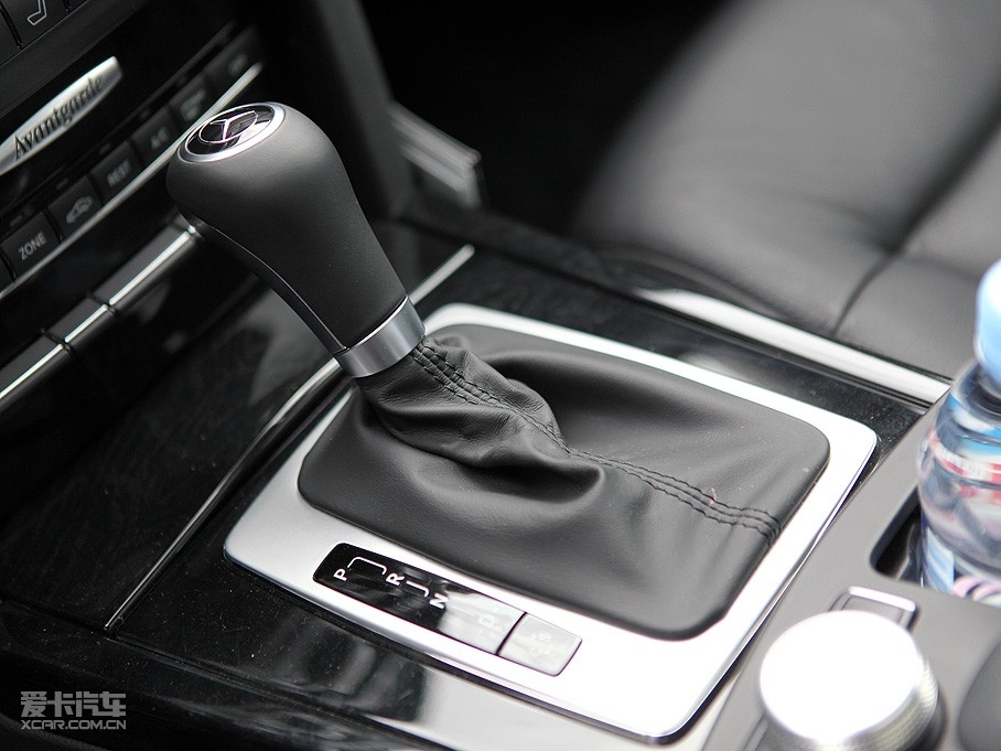 2010YE E 260L CGIŰ