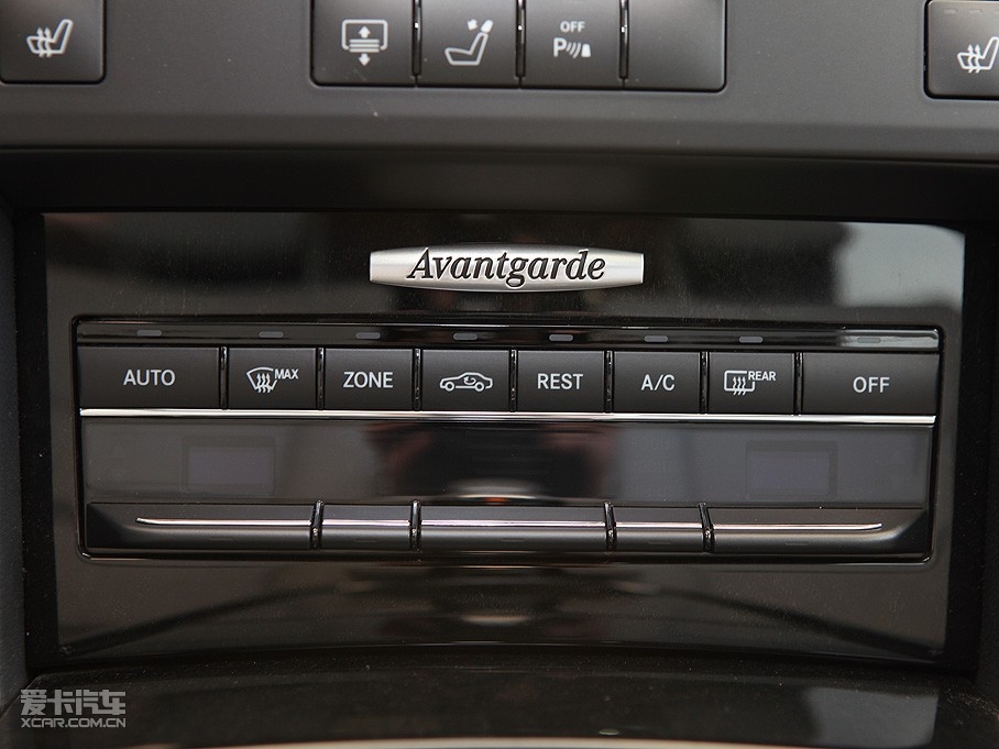 2010YE E 300L rа