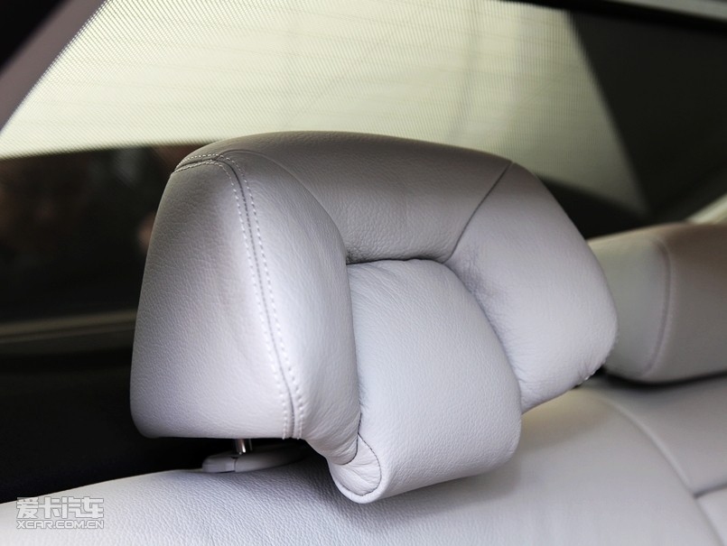 2010YE E 300L rа