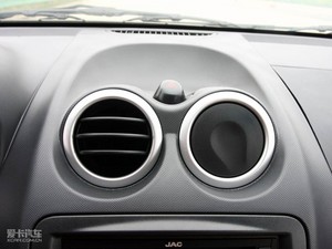 2010款1.3L 手动舒适版 空调出风口