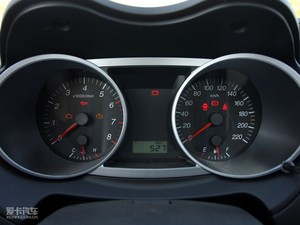 2010款2.0L 手动智能领航版 中控区