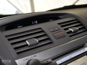 2010款240HV 至尊版 空调出风口