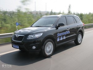 2010款2.4L 四驱豪华版 整体外观