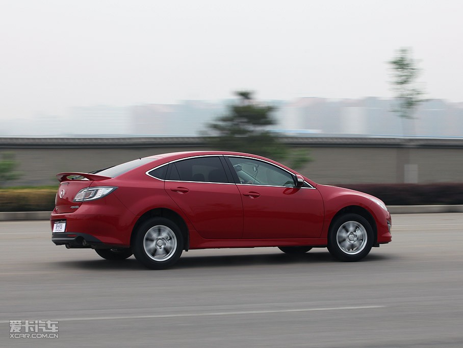 2010������I�� 2.0L ���A��