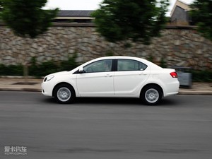 2010款1.5L 精英版 整体外观