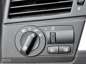 2010xDrive 28i п؅^(q)