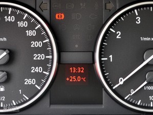 2010xDrive 28i п؅^