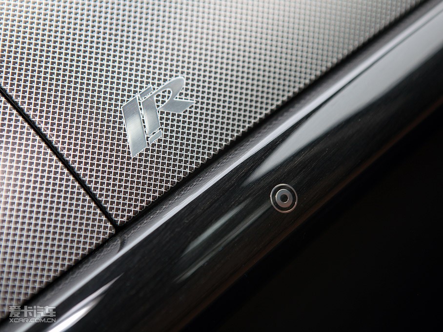 2009ݱXF R 5.0L C(j)е