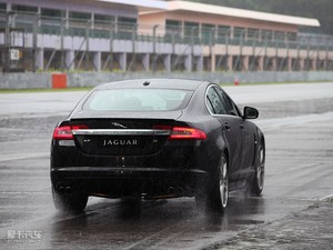 2009R 5.0L C(j)е w^