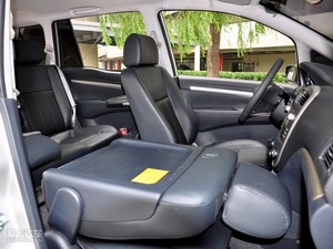 2010款1.6L 手动豪华版 空间座椅
