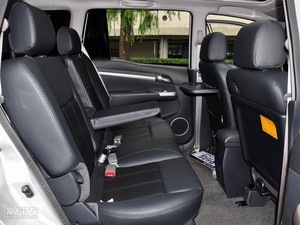 2010款1.6L 手动豪华版 空间座椅