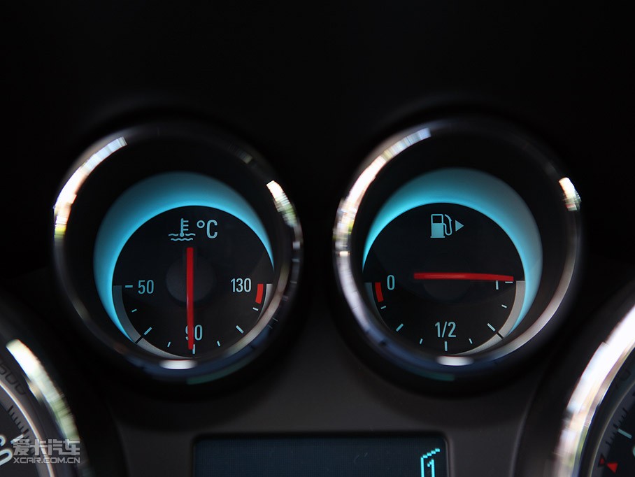 2010ӢGT 1.6T ԄJ\Ӱ            