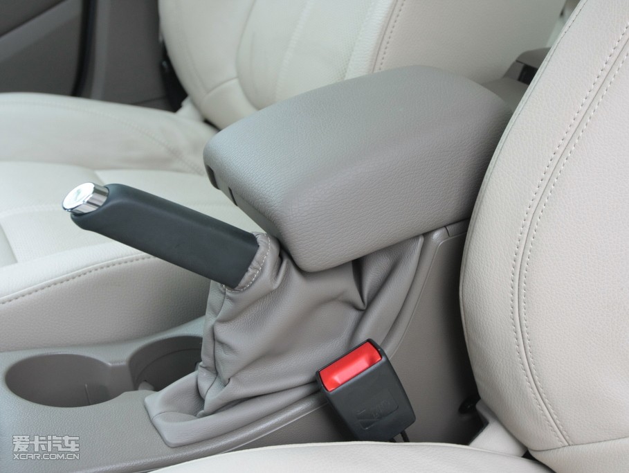 2010ӢGT 1.8L Ԅ(dng)A