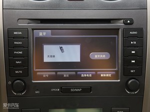 2010款2.4L 两驱超豪华型 中控区