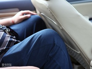 2010款2.4L 两驱超豪华型 空间座椅