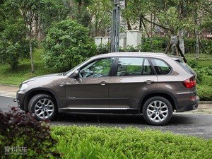2011款xDrive35i 尊贵版 整体外观