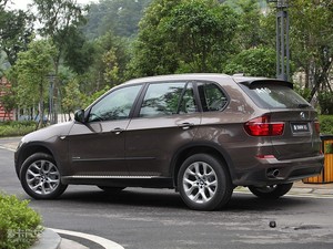 2011款xDrive35i 尊贵版 整体外观
