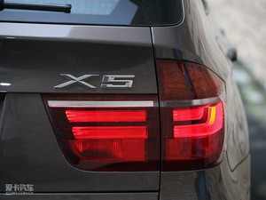 2011款xDrive35i 尊贵版 尾灯