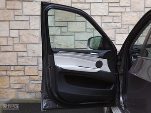 2011款xDrive35i 尊贵版 空间座椅
