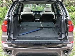 2011款xDrive35i 尊贵版 空间座椅