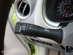 2010款1.5XL MT易炫版 中控区