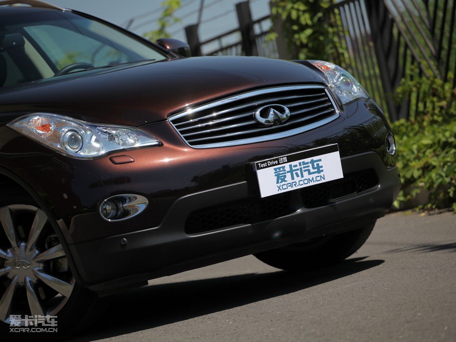 2010ӢQX50(M(jn)) 25 Ű