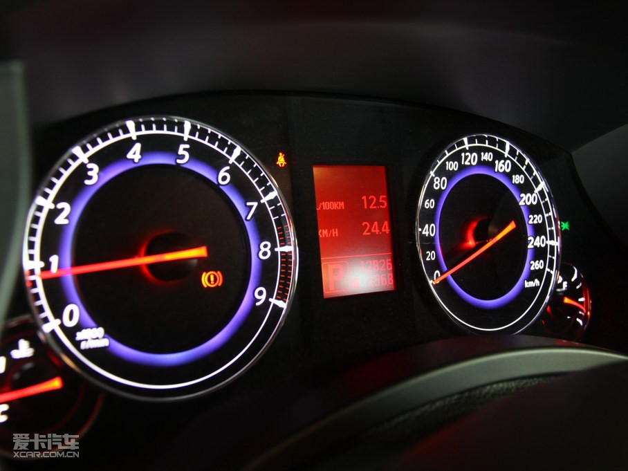 2010ӢQX50(M(jn)) 25 Ű