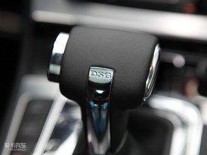 2010款2.0T 至尊版 中控区