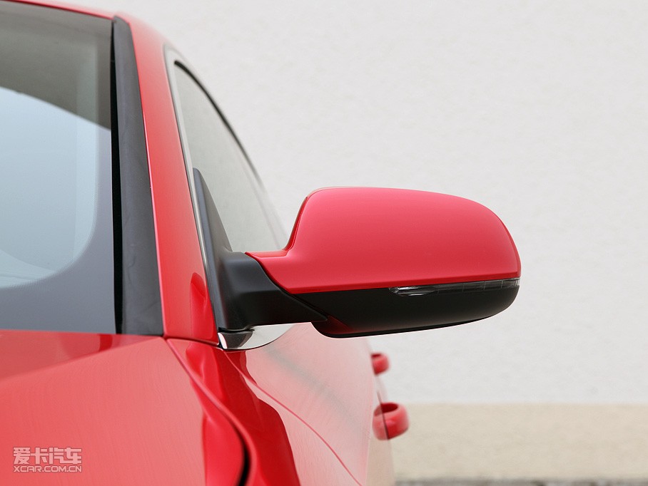 2010?yun)WA5 2.0TFSI Sportback A