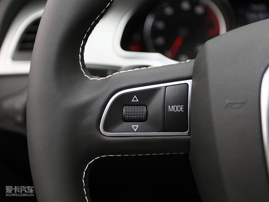 2010?yun)WA5 2.0TFSI Sportback A