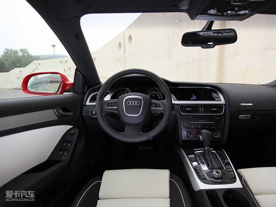 2010?yun)WA5 2.0TFSI Sportback A