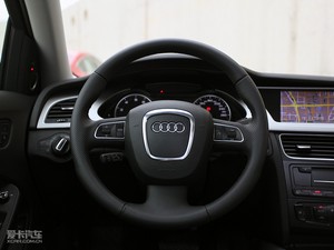 2010款2.0TFSI CVT运动版 中控区