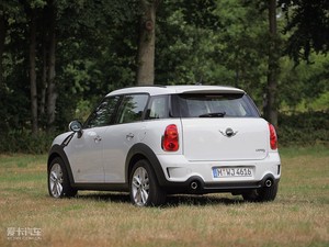 2011款COOPER S ALL 4 整体外观