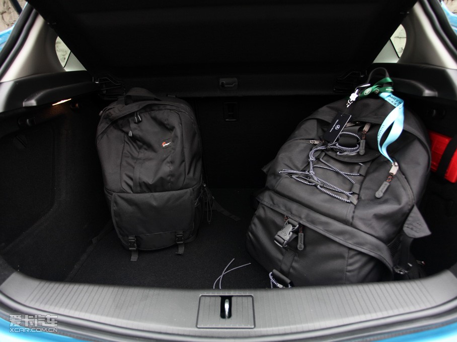 2010��Ӣ��XT 1.6T �Ԅ����J�\�Ӱ�