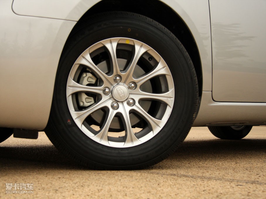 2010���EC8 2.4L �Ԅ�(d��ng)������