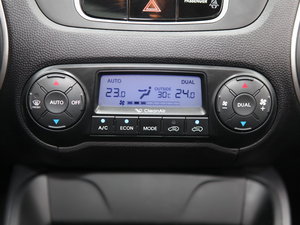2010款2.0L 自动四驱尊贵版 空调调节
