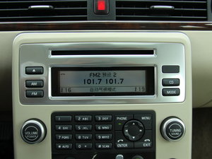 2010款2.5T 两驱智尊版 音响调节