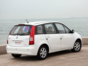 2010款1.5XL 手动尊贵版 整体外观