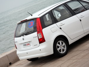 2010款1.5XL 手动尊贵版 细节外观