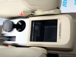 2010款1.5XL 手动尊贵版 空间座椅