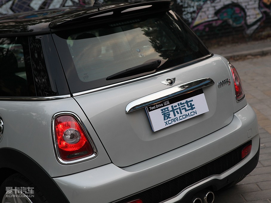 2009MINI S 50 CAMDEN