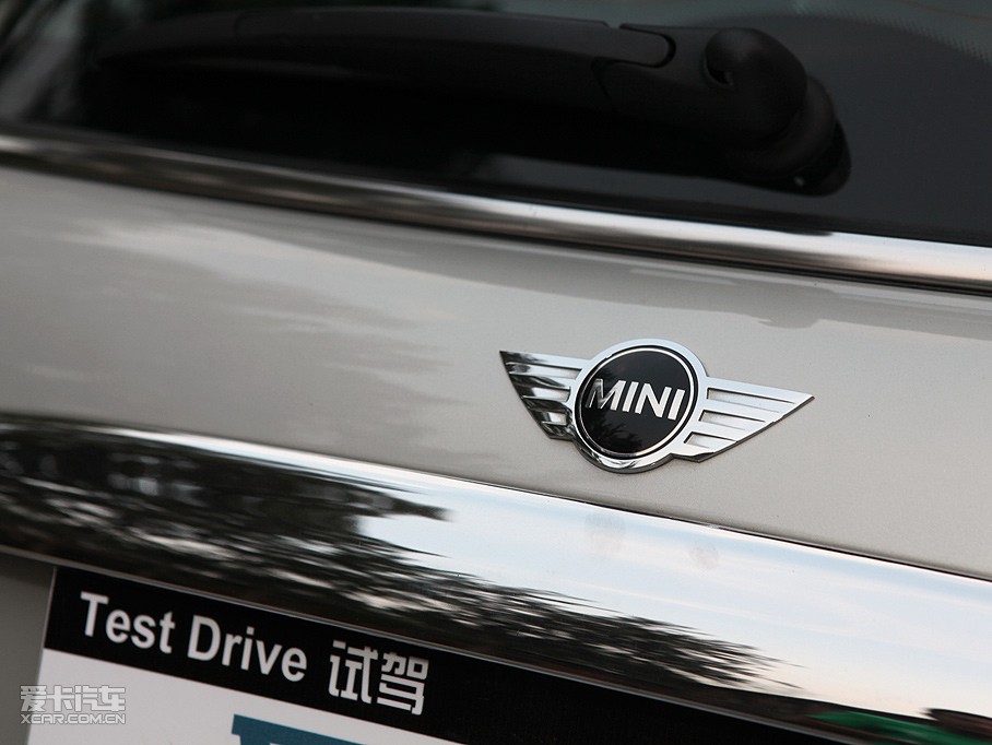 2009MINI S 50 CAMDEN