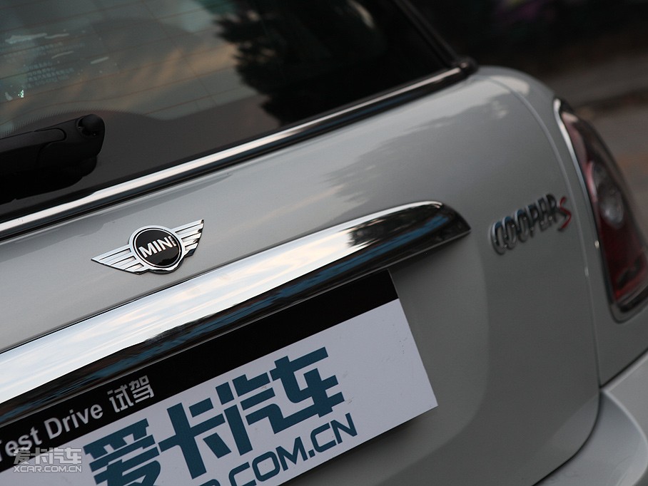 2009MINI S 50 CAMDEN