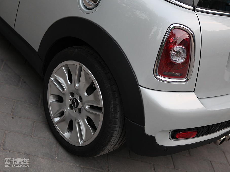 2009MINI S 50 CAMDEN