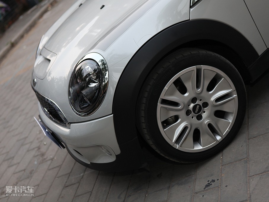 2009MINI S 50 CAMDEN