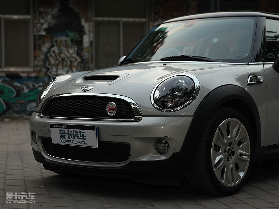 2009MINI S 50 CAMDEN