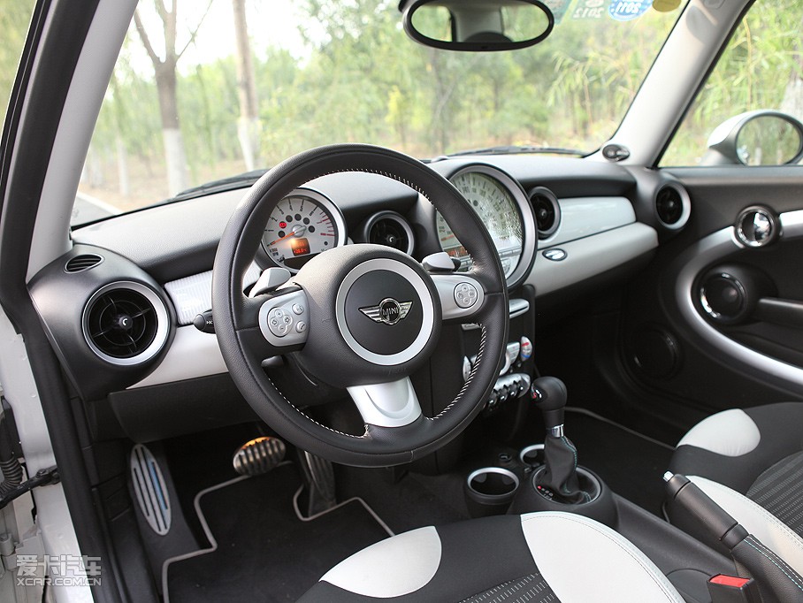 2009MINI S 50 CAMDEN