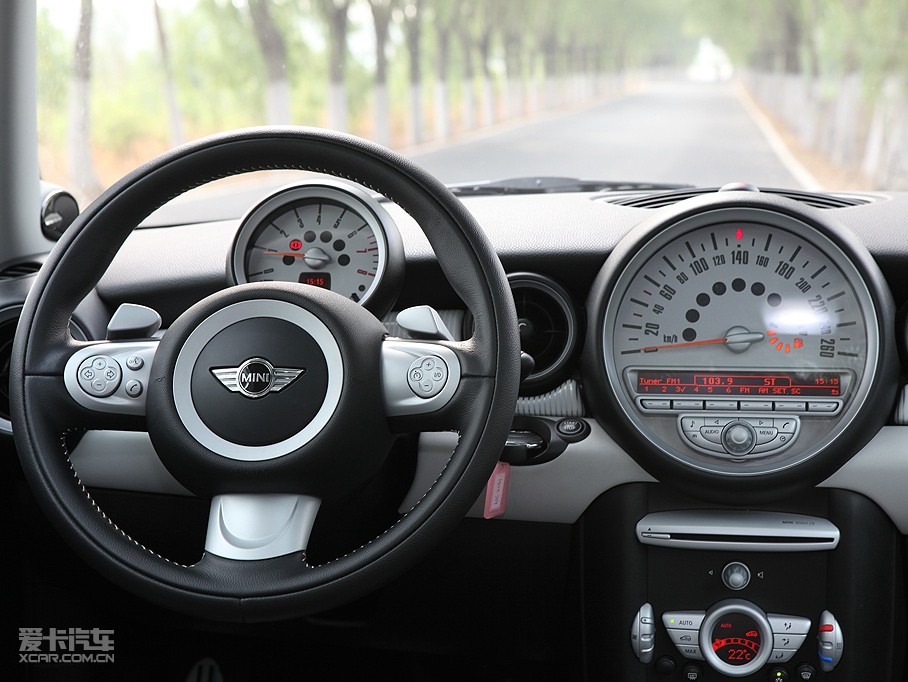 2009MINI S 50 CAMDEN